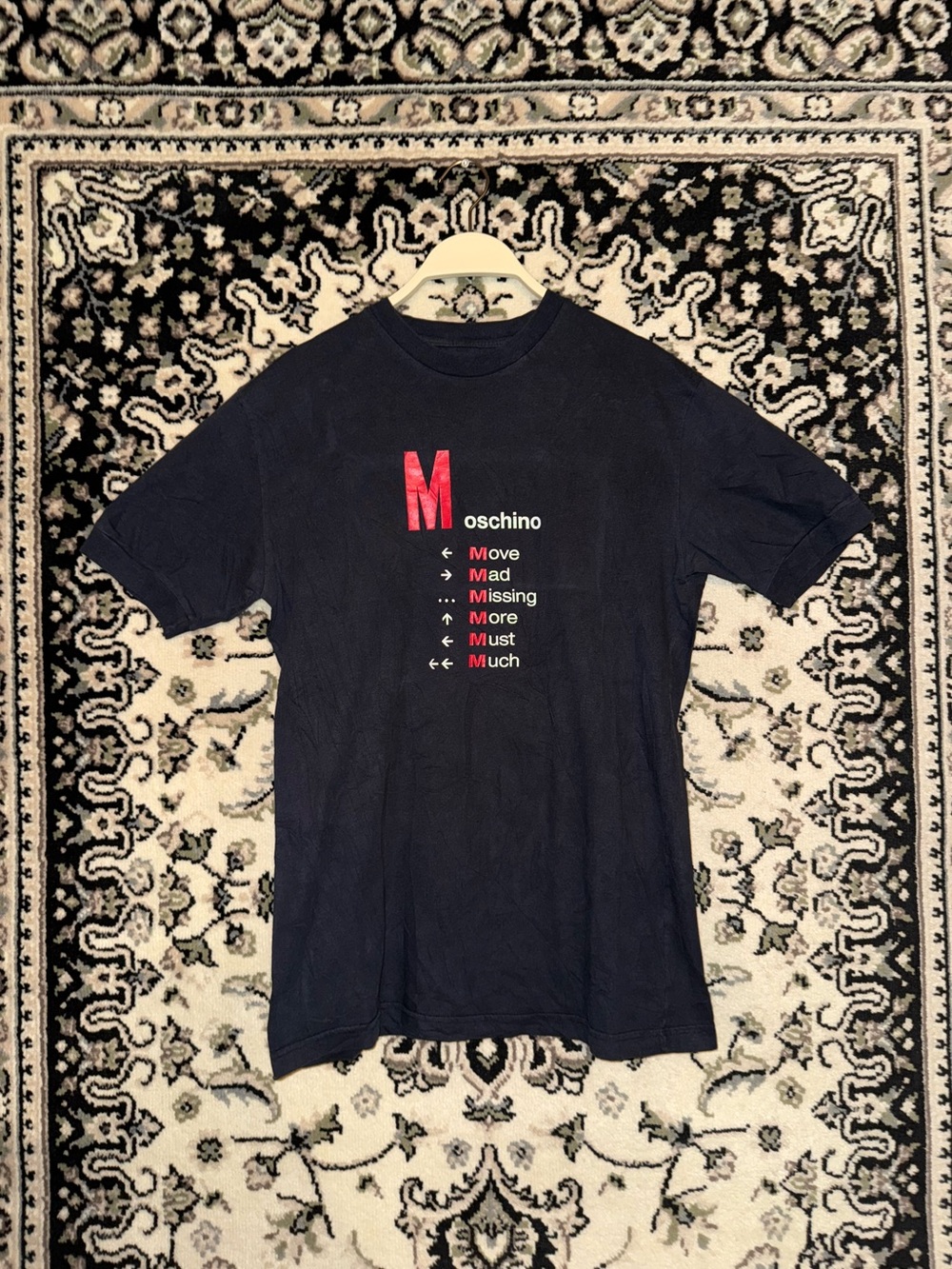 Moschino t shirt